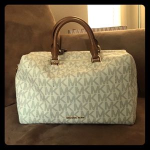 Michael Kors Kirby Vanilla LG Satchel